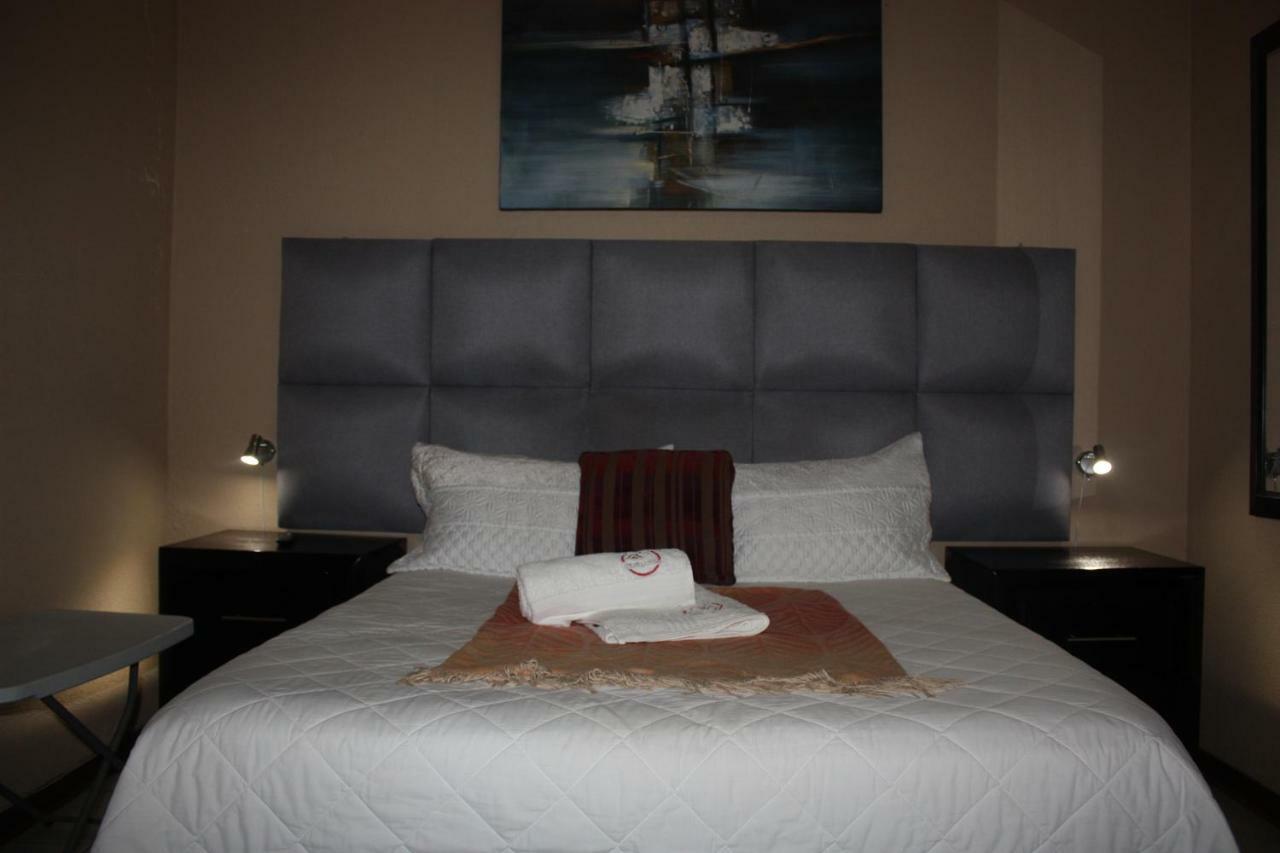 On Hill Lodge Bloemfontein Exterior photo